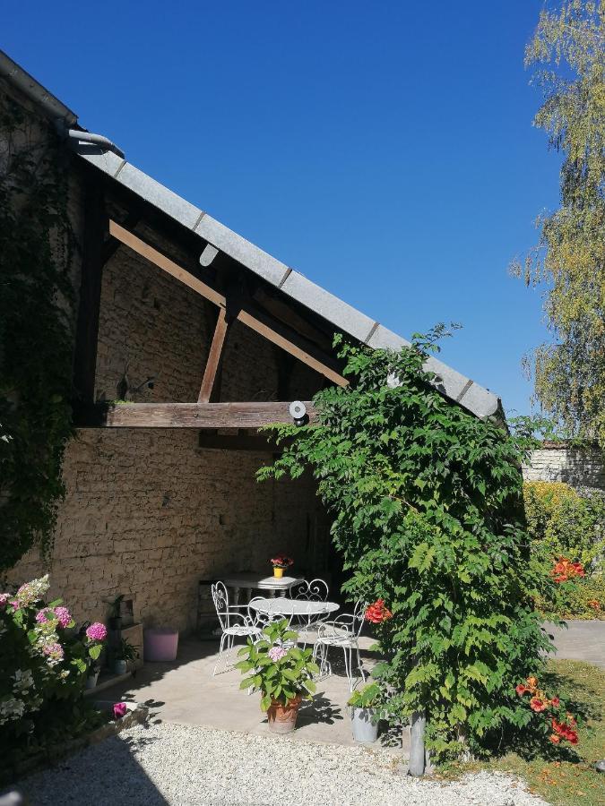 Chambre D'Hotes Esprit De Famille Landreville Exterior foto
